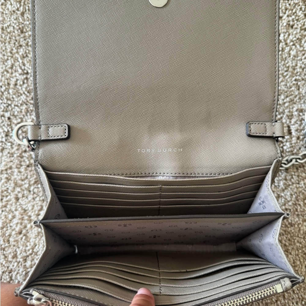 Tory Burch Chain Wallet - Picture 3 of 4